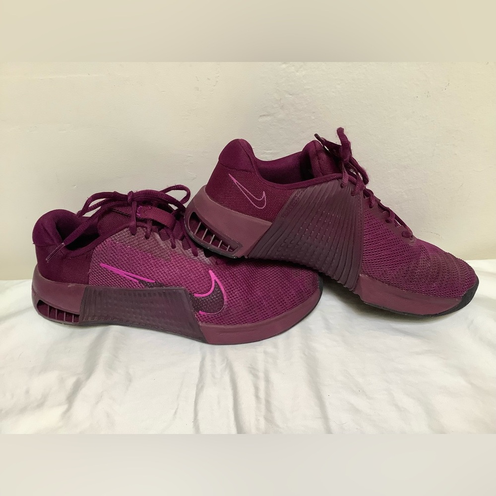 Nike Metcon 9 Bordeaux Vivid Purple Black DZ2537-603 Women's Sz 10 / Men 8.5 - Picture 6 of 11